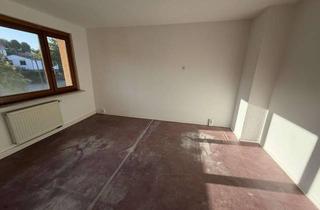 Anlageobjekt in 08132 Mülsen, Helle Drei-Raum-Wohnung in ruhiger Wohnlage