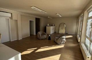 Büro zu mieten in 74889 Sinsheim, Büro, Praxis, Ladenfläche oder Verkaufsbüro in exponierter Lage in Sinsheim-Hoffenheim