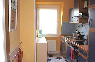 Immobilie mieten in Markomannenstr. 74, 42105 Elberfeld, Ruhige Studenten Altbau Wohnung 35qm DG mit Aussicht möbliert, stadtnah oberhalb Rathaus Elberfeld