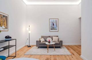 Wohnung kaufen in Prager Strasse, 10779 Wilmersdorf, Provisionsfreie bezugsfreie renovierte 2-Zimmer Altbauperle in hersschaftlichem Altbau am Kudamm