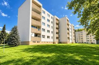 Wohnung kaufen in Friedrichstraße 22, 52249 Eschweiler, Sanierungsbedürftige 4-Zimmer-Wohnung mit Balkon und Aufzug