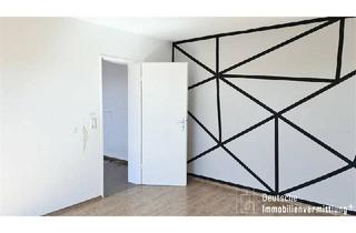 Wohnung mieten in Kantstraße, 42477 Radevormwald, Gut geschnittene Dachgeschosswohnung mit 3,5 Zimmern – ideal für Paare & Familien!