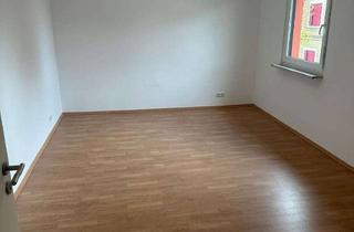 Wohnung mieten in 64569 Nauheim, Helle 5-Zimmer-Wohnung (1. OG & DG) mit großer Dachterrasse in Nauheim – ca. 128 m² ab 01.01.