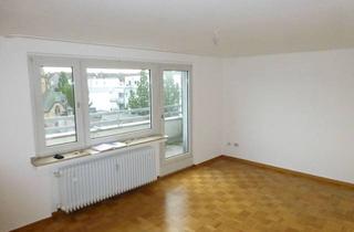 Wohnung mieten in Helmholtzstr. 24, 46045 Altstadt-Mitte, sonnige 3-Zimmer-DG-Wohnung mit 3-seitigem Balkon in Oberhausen-Mitte