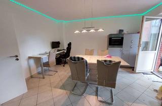 Wohnung mieten in 46047 Schlad, Gepflegte 3,5-Raum-Erdgeschosswohnung mit Balkon und eigenem Garten in Oberhausen