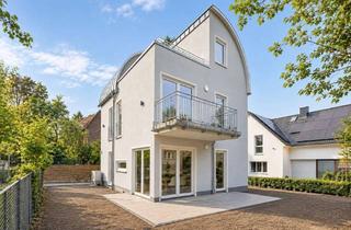 Haus mieten in 12307 Lichtenrade, Großzügiges Stadthaus mit 7 Zimmern, Garten, Terrasse und zwei Balkonen in Lichtenrade