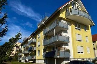 Wohnung kaufen in 01589 Riesa, Vermietete 2 Raumwohnung mit Südbalkon, Dachterrasse und Stellplatz