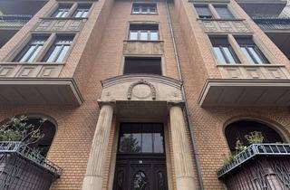 Wohnung kaufen in Schiersteiner Straße 29, 65187 Wiesbaden, Einladende Altbauwohnung mit drei Balkonen und Aufzug!