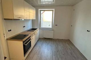 Wohnung mieten in 04916 Herzberg, Wohnen und Arbeiten: modern san. 2-Zi.-EG-Whg.; Werkstatt/Hof optional