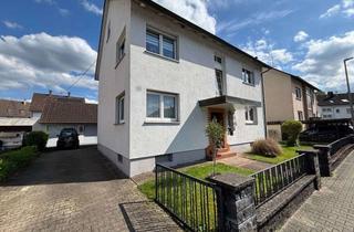 Haus kaufen in 76571 Gaggenau, Gepflegtes Zweifamilienhaus mit Doppelgarage, Wintergarten und schönem Grundstück in Gaggenau