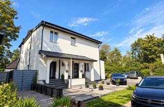 Haus kaufen in 47804 Benrad-Süd, Großes Zweifamilienhaus in ruhiger & zentraler Lage