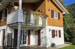 Wohnung mieten in Bayrischzeller Str. 7c, 83727 Schliersee, Liebevoll renovierte 3-Zimmer- Erdgeschosswohnung mit und EBK und Terrassenanteil