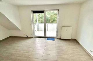 Wohnung mieten in 46147 Holten, 2,5-Zimmer-Obergeschosswohnung mit Balkon und Einbauküche in Oberhausen-Holten