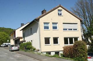 Haus kaufen in 37688 Beverungen, 2 1/2 Familienhaus in Beveru.-Dalh: 237 qm Wohnfl., 2 Südbalkone, 2 Garagen, neue Heizung u. Fenster