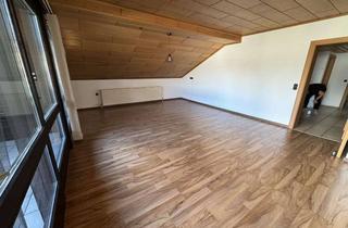 Wohnung mieten in Roseggerweg, 94508 Schöllnach, Helle Dachgeschosswohnung ab 01.01.2027 zu vermieten