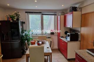 Haus kaufen in 98587 Steinbach-Hallenberg, Zweifamilienhaus am Fuße der Hallenburg - 2021 saniert inkl. Nachbargrundstück als Parkfläche