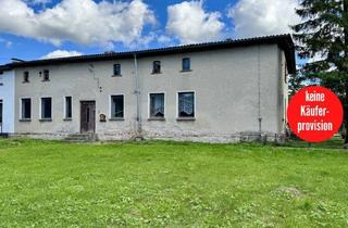 Einfamilienhaus kaufen in 17309 Polzow, HORN IMMOBILIEN ++ Sanierungsbedürftiges Haus mit Doppelgarage und Scheune in Polzow