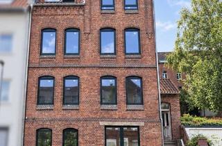 Wohnung mieten in Elzer Straße 15, 31137 Hildesheim, Moderne, kernsanierte 3 Zimmer Wohnung in charmantem Altbau