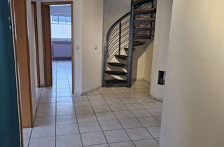 Wohnung mieten in 59555 Lippstadt, Schöne 4-Zimmer-Dachgeschoss-Wohnung in Lippstadt