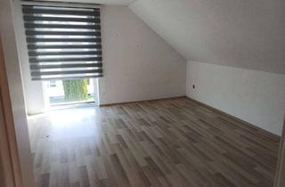 Wohnung mieten in Kellerweg, 86381 Krumbach, Helle 3-Zimmer-Dachgeschosswohnung mit Einbauküche