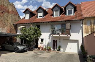 Doppelhaushälfte kaufen in 64625 Bensheim, Familienfreundliche Doppelhaushälfte mit Gartenidylle