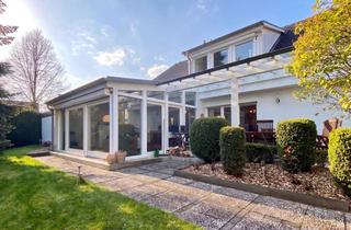 Haus mieten in 53773 Hennef, Exklusive Stadtvilla mit parkähnlichem Garten – ruhig und dennoch mitten im Zentrum von Hennef