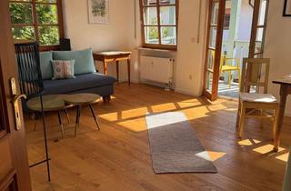 Wohnung kaufen in 83236 Übersee, WohnTraum! Sonnige 2-Zi-OG-Whg. mit 2 Balkonen