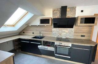 Wohnung mieten in Hauptstraße 68, 01587 Riesa, Geräumige 3-Zimmer-Wohnung mit schöner Dachterrasse und Einbauküche + optional 33 m² Büro/Hobby-Zi.