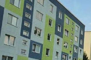 Wohnung mieten in Torgauer Str. 53-61, 03253 Doberlug-Kirchhain, Großzügige 5-Zimmer-Wohnung mit Balkon in Doberlug-Kirchhain - ideal für Familien!