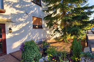 Wohnung mieten in 90574 Roßtal, 3-Zimmer-Erdgeschosswohnung mit großem Garten, Terrasse und Garage in Roßtal