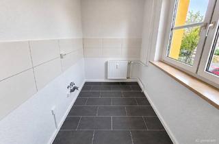 Wohnung mieten in Kurze Straße, 17034 Datzeberg, Herbstaktion: Fahrstuhl und Balkon? Haben Wir! – 2 Nettokaltmieten frei*