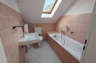 Wohnung mieten in Opladener Str. 15, 40764 Langenfeld, helle Dachgeschosswohnung