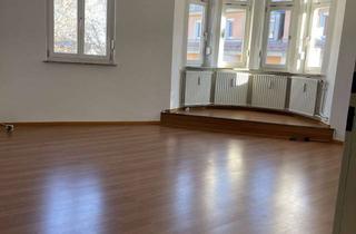 Wohnung mieten in Haußmannstraße 226, 70188 Ost, Stilvolle 3-Zimmer-Wohnung im denkmalgeschützten Altbau mit Balkon