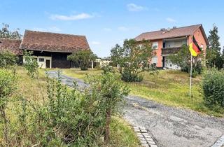 Haus kaufen in 94345 Aholfing, Aholfing - Zweifamilienhaus, vermietet, mit großem Grundstück und vielseitigen Nutzungsmöglichkeiten