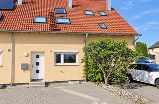 Reihenhaus kaufen in 71154 Nufringen, Provisionsfrei: Bezugsfreies Reihenhaus mit Garten, Garage, Dachstudio und Hobbyraum