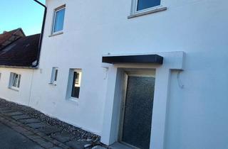 Haus mieten in 91484 Sugenheim, Drei-Zimmer plus Küche Wohnung in Sugenheim