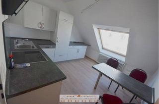 Wohnung mieten in 36041 Fulda, Nähe Fachhochschule FD: Helle 4,5 ZKB (DG) m. Einbauküche zu verm.