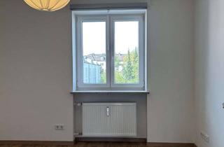 Wohnung mieten in Christoph-Von-Gluck Platz 33, 80807 Milbertshofen-Am Hart, Helles WG-Zimmer mit 13qm in 3-Zimmer-WG