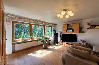 Einfamilienhaus kaufen in 93105 Tegernheim, Familienfreundliches Einfamilienhaus mit zwei Garagen und schönem Garten in Tegernheim