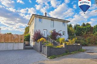 Einfamilienhaus kaufen in 66606 St. Wendel, Freistehendes Einfamilienhaus mit viel Wohnfläche, Garten und großzügiger Terrasse in Oberlinxweiler