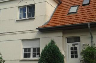 Haus mieten in 19061 Haselholz, Schönes Haus mit vier Zimmern, Garten und viel Nebengelaß in Schwerin, Alte Gartenstadt