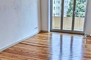 Anlageobjekt in 14776 Neustadt, Kapitalanlage im Denkmal: vermietete 3-Zimmer-Wohnung mit Balkon im Maerckerviertel
