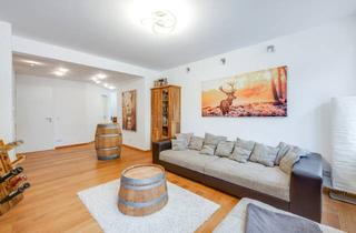 Wohnung kaufen in 85221 Dachau, AIGNER - Charmante 3,5-Zimmer-Hochparterrewohnung im zentrumsnahen Altbau