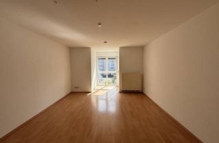 Wohnung kaufen in 69115 Heidelberg, Sofort bezugsfreies 1-Zimmer-Apartment mit Balkon und TG-Stellplatz in fußläufiger Nähe zum Zentrum