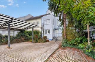 Haus kaufen in 76227 Karlsruhe, Platz für die Familie, Miete für die Finanzierung: Zweifamilienhaus in Durlach