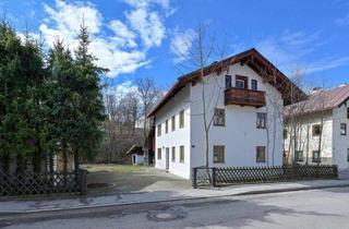 Einfamilienhaus kaufen in Schützenstraße, 83714 Miesbach, Einfamilienhaus mit Sanierungspotenzial auf ca. 710 m² Grundstück in Miesbach