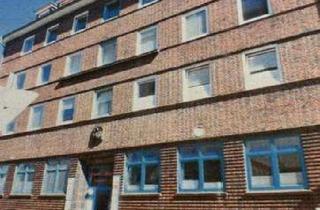 Wohnung kaufen in 27472 Cuxhaven, Eigentumswohnung im II. OG. mit Garage