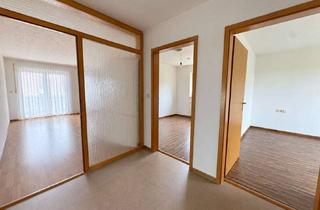 Wohnung kaufen in 74589 Satteldorf, Großzügige 3,5 Zimmer-Eigentumswohnung in Satteldorf mit Balkon