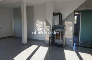 Wohnung kaufen in 40764 Langenfeld, Einmalige Dachgeschosswohnung mit sonniger Dachterrasse und Kaminofen sofort frei