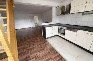 Wohnung mieten in Vor Den Eichen 17, 38471 Rühen, 3-Zimmer-Maisonette mit Einbauküche, Balkon und Galerie am Waldrand (83 m²)